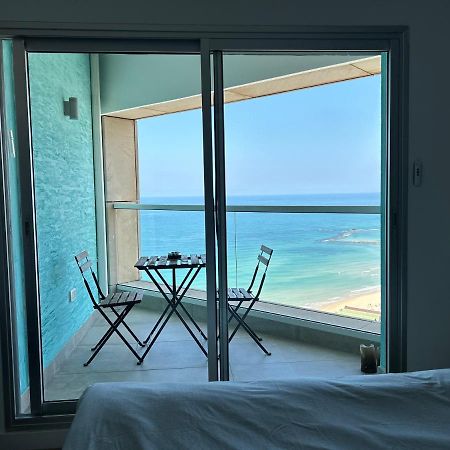 Beachfront Apartment Bat Yam Eksteriør billede