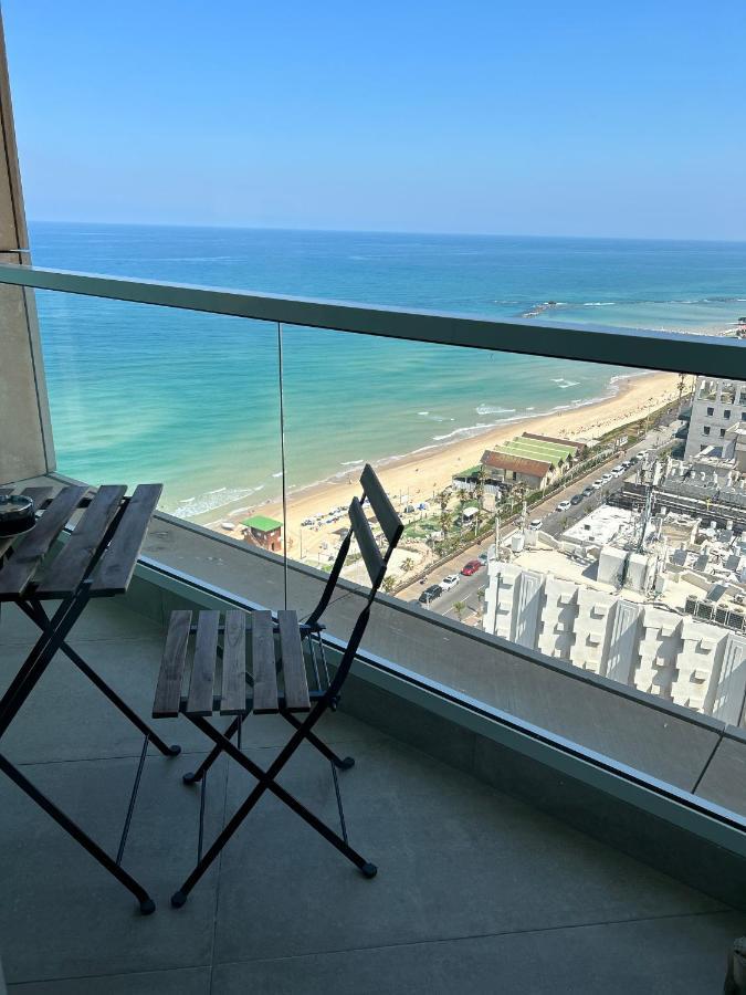 Beachfront Apartment Bat Yam Eksteriør billede