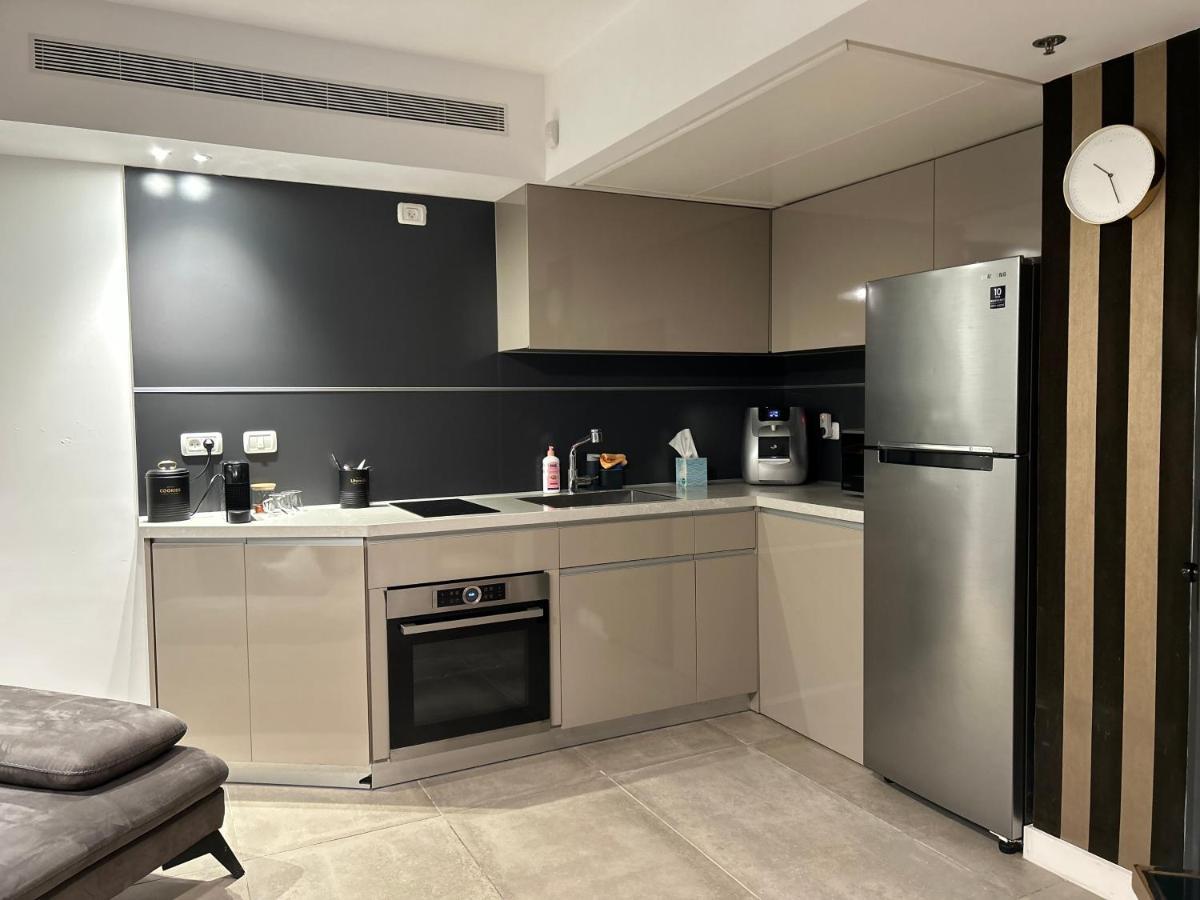Beachfront Apartment Bat Yam Eksteriør billede