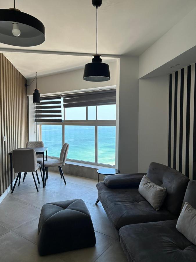 Beachfront Apartment Bat Yam Eksteriør billede